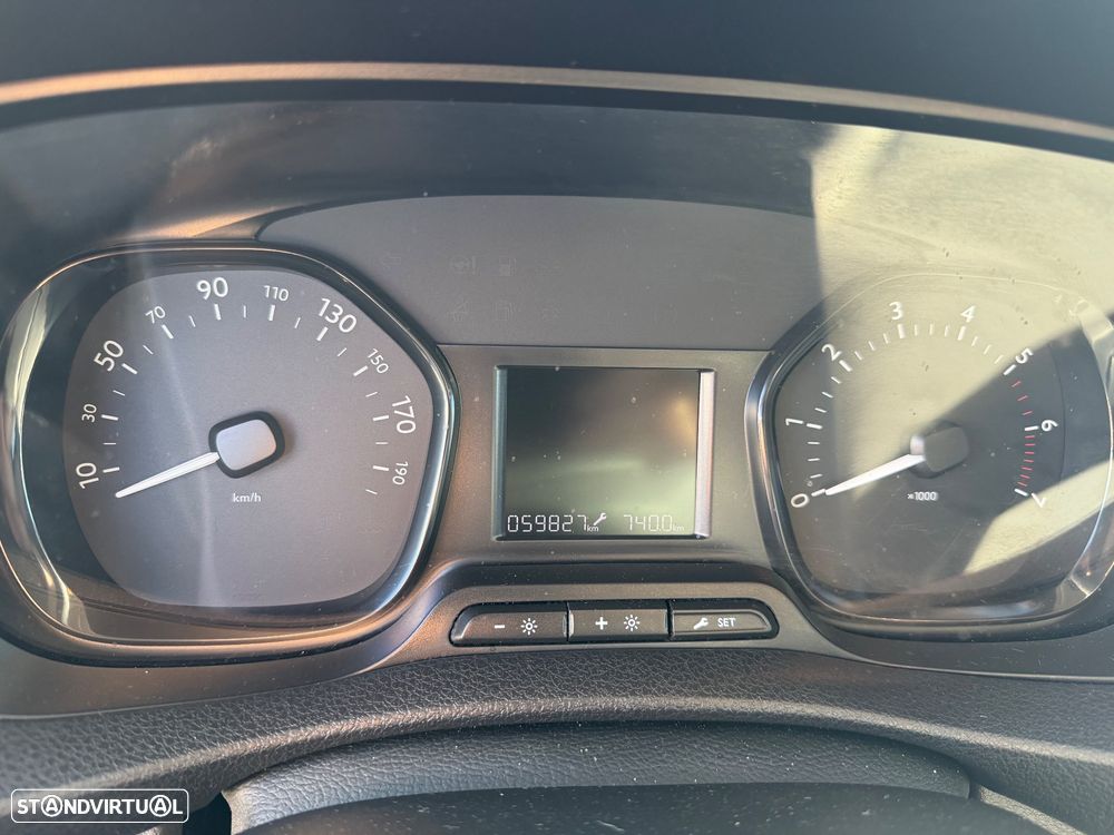 Peugeot Expert 1.5 BlueHDi L2H1 Semi-Vidrado - 12