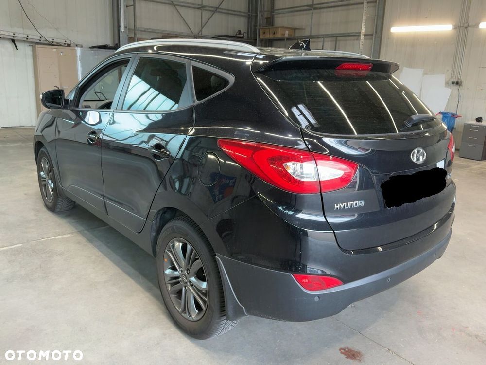 Hyundai ix35 1.6 2WD Fifa World Cup Edition - 4