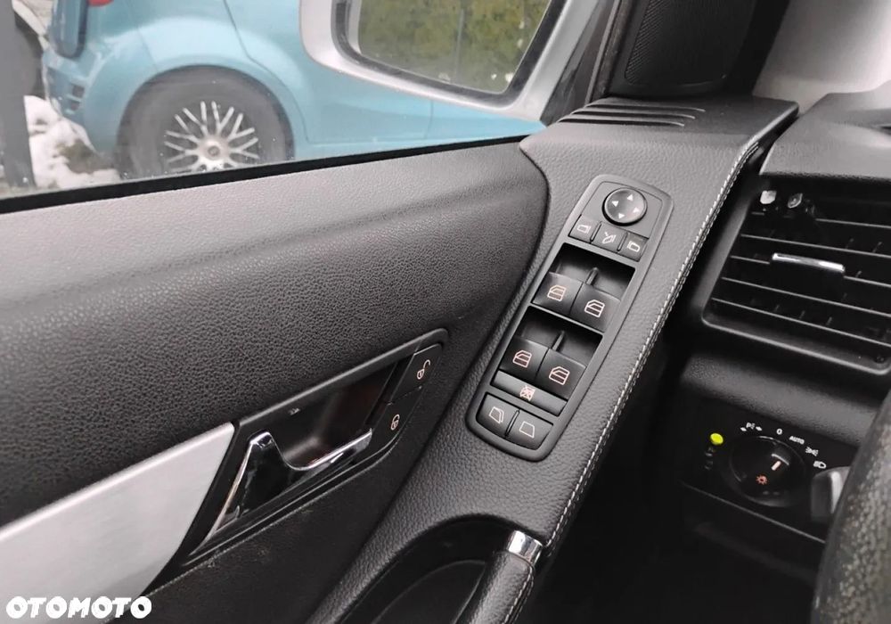 Mercedes-Benz Klasa R - 13