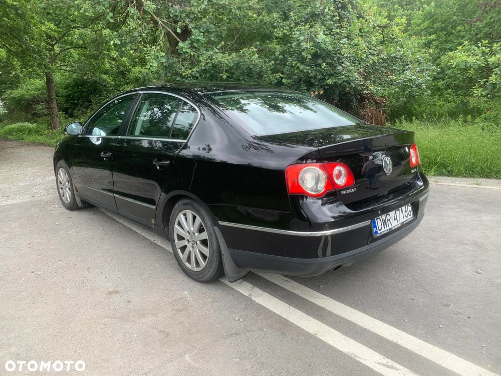 Volkswagen Passat 2.0 TDI DPF Trendline - 15