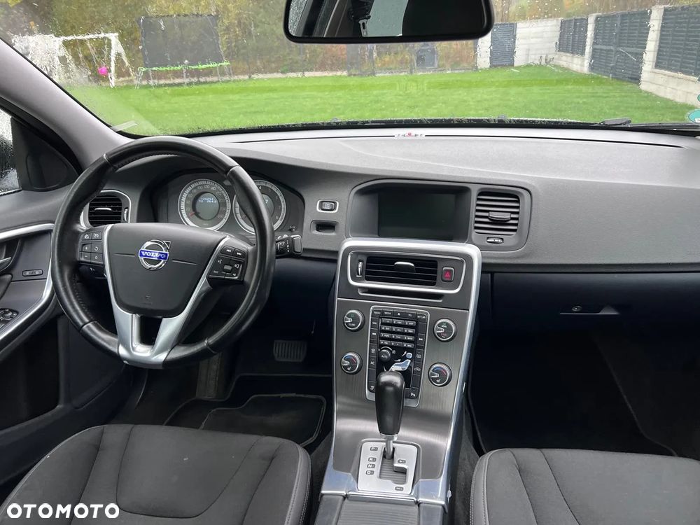 Volvo S60 T4 Base - 16