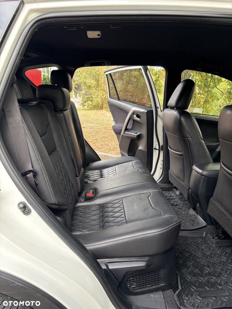 Toyota RAV4 Hybrid Prestige 4x4 - 11