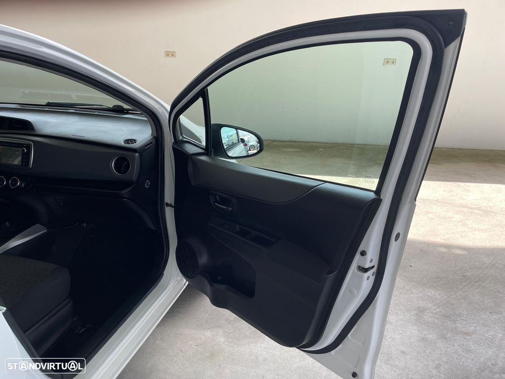 Toyota Yaris 1.33 VVT-i Active - 18