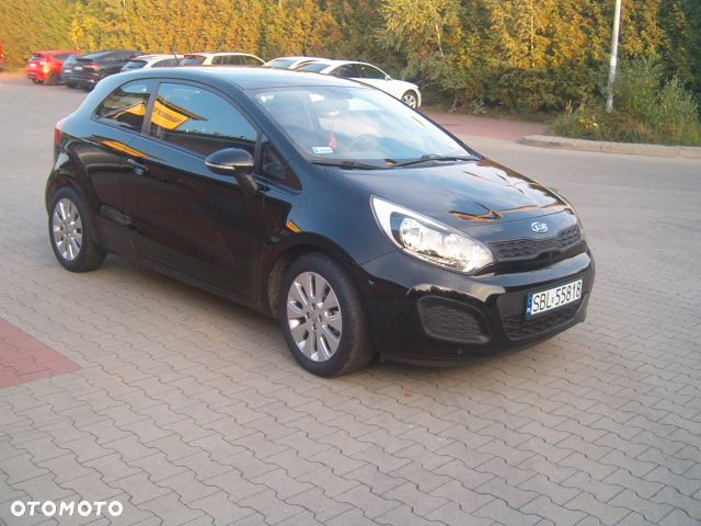 Kia Rio - 1