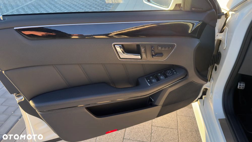 Mercedes-Benz Klasa E 63 AMG - 15