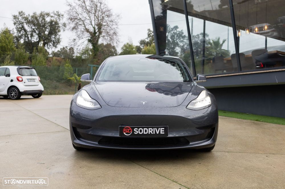 Tesla Model 3 Standard Range Plus RWD - 3