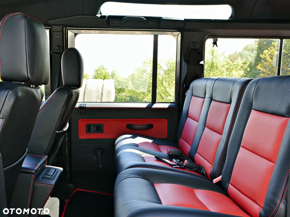 Land Rover Defender 2.5 TDI - 27