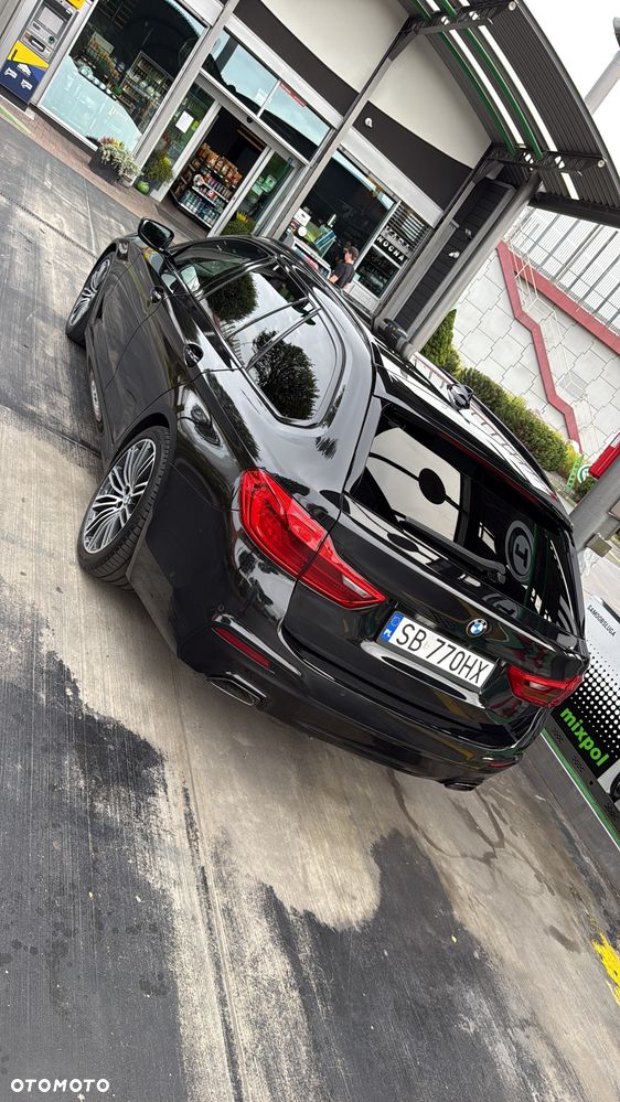 BMW Seria 5 520d M Sport - 6