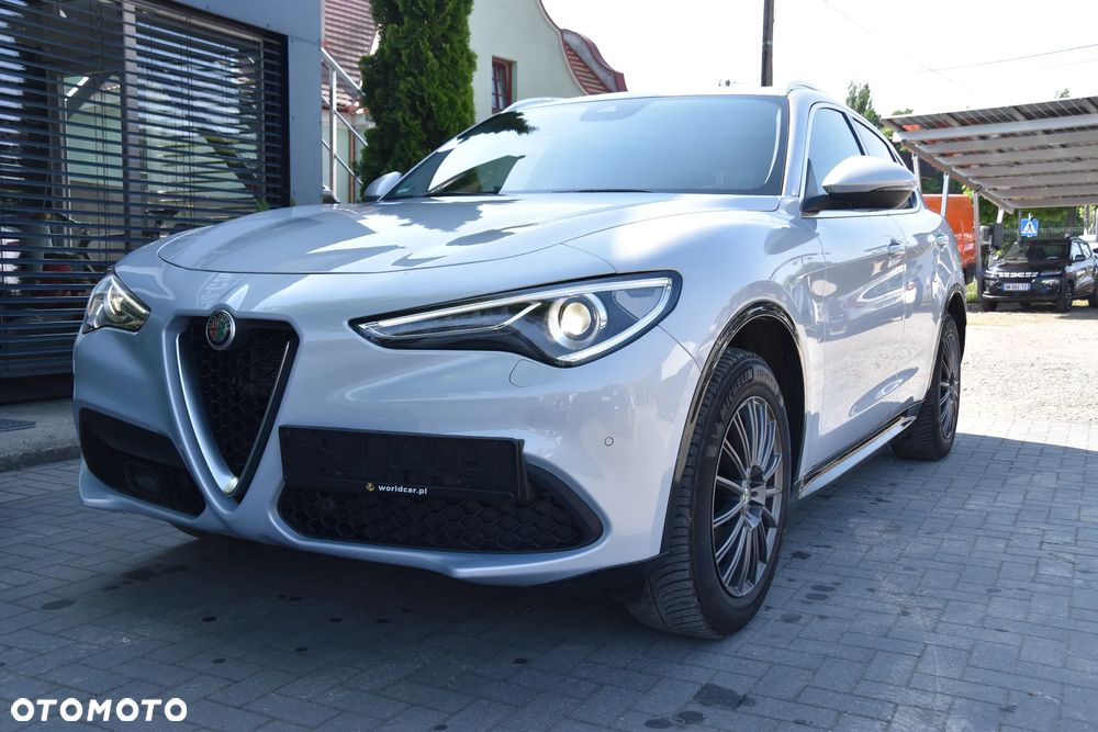 Alfa Romeo Stelvio 2.0 Turbo 16V AT8-Q4 Competizione - 2