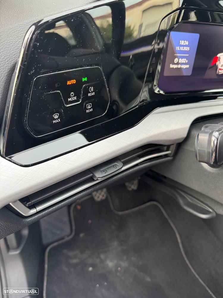 VW Golf 1.0 TSI Life - 11