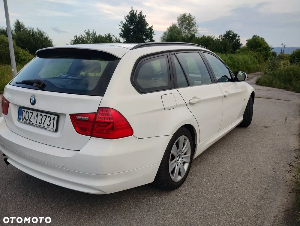 BMW Seria 3 316i - 4