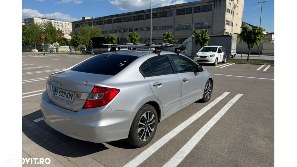 Honda Civic 1.8 MT ES - 6