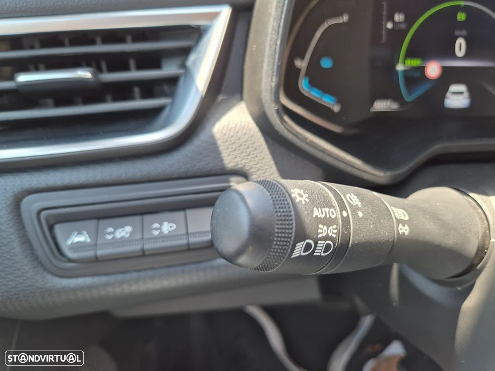 Renault Clio 1.6 E-Tech Exclusive - 16