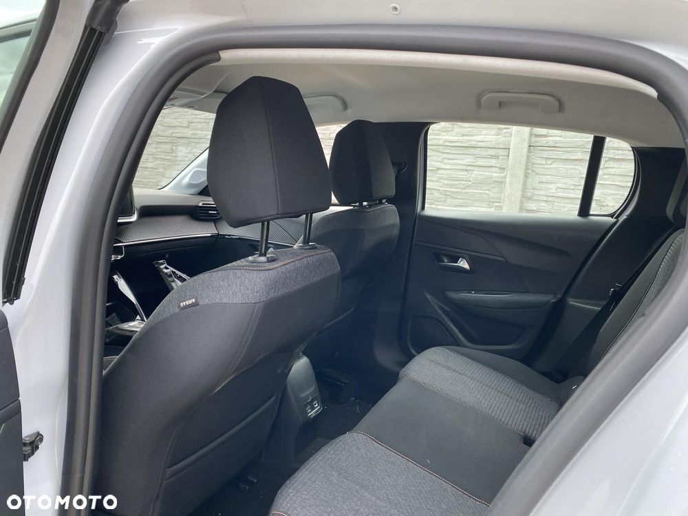 Peugeot 208 Elektromotor 156 Allure - 12