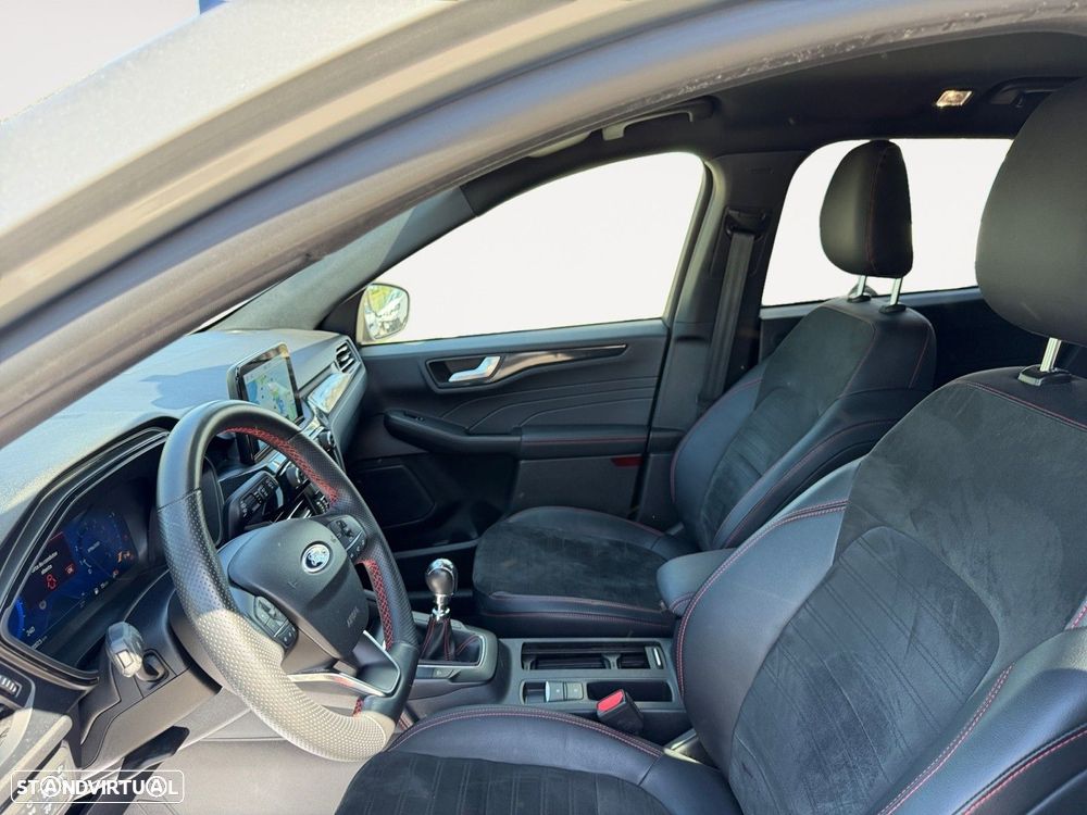 Ford Kuga 1.5 EcoBoost ST-Line X - 9