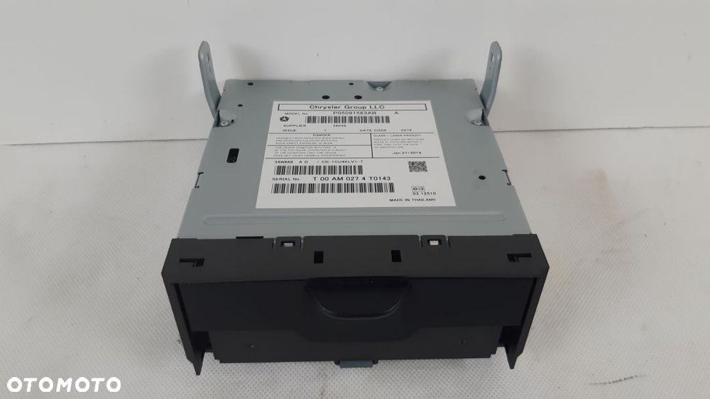 JEEP CHEROKEE KL ZMIENIARKA PŁYT CD 05091563AB - 2
