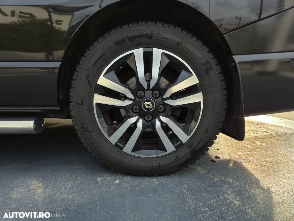 Renault Trafic 2.0 Blue dCi 170 EDC S&S L2 7+1 SpaceClass - 7