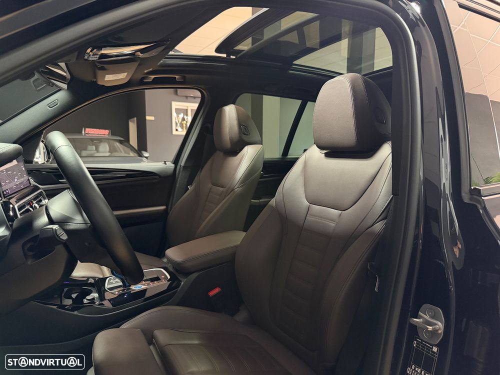 BMW iX3 M Sport Impressive - 19