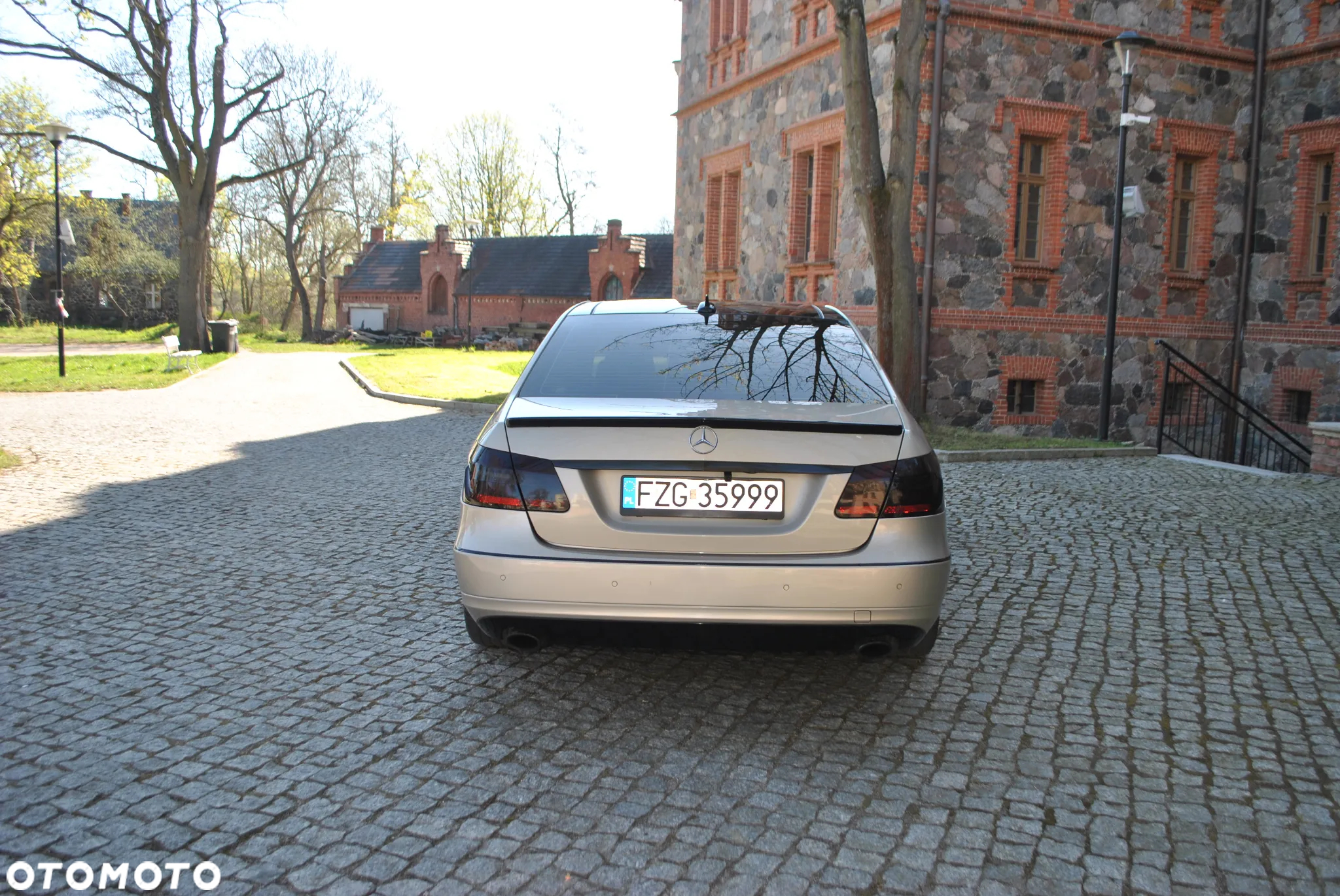 Mercedes-Benz Klasa E 350 T CDI DPF 4Matic BlueEFFICIENCY 7G-TRONIC - 7