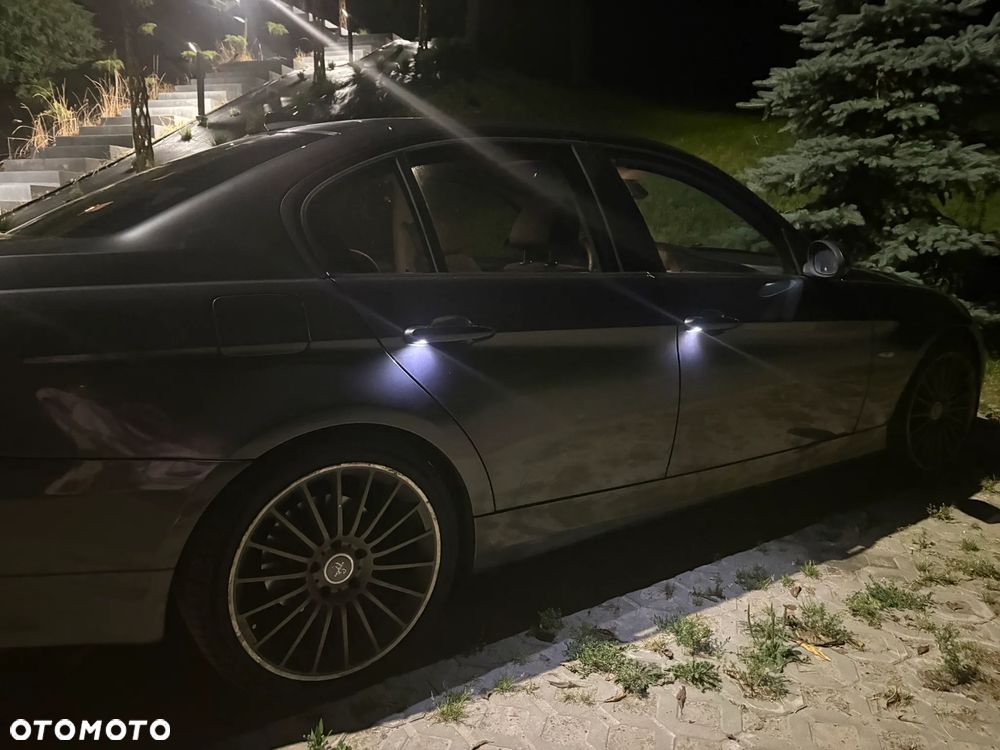 BMW Seria 3 320d - 15