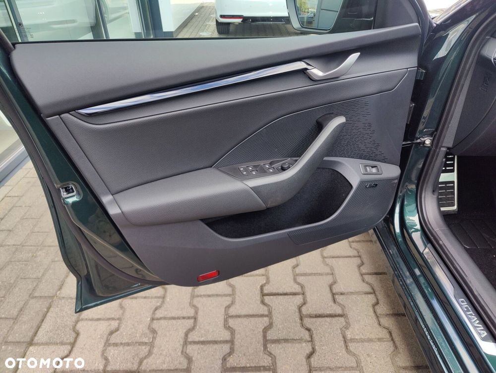 Skoda Octavia 2.0 TSI Sportline 4x4 DSG - 12