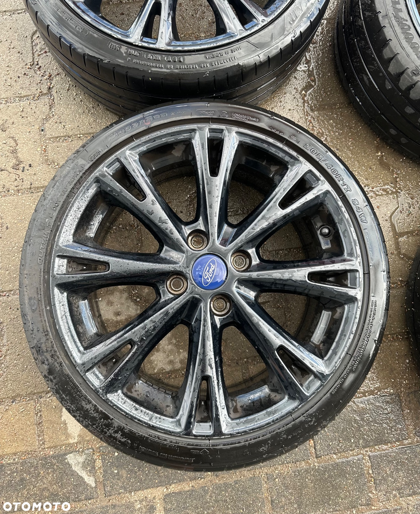 KOMPLET ALUFELGI KOŁA FORD 4X108 R17 ET47.5 - 2