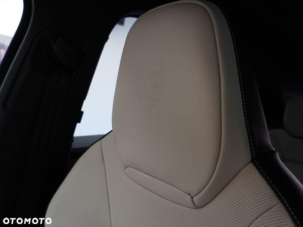 Porsche Cayenne S E-Hybrid PHEV Black Edition - 18