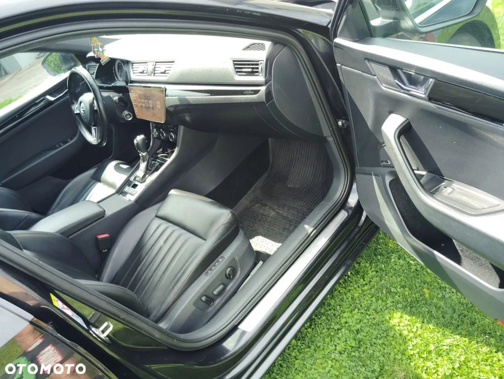 Skoda Superb 2.0 TDI L&K DSG - 11