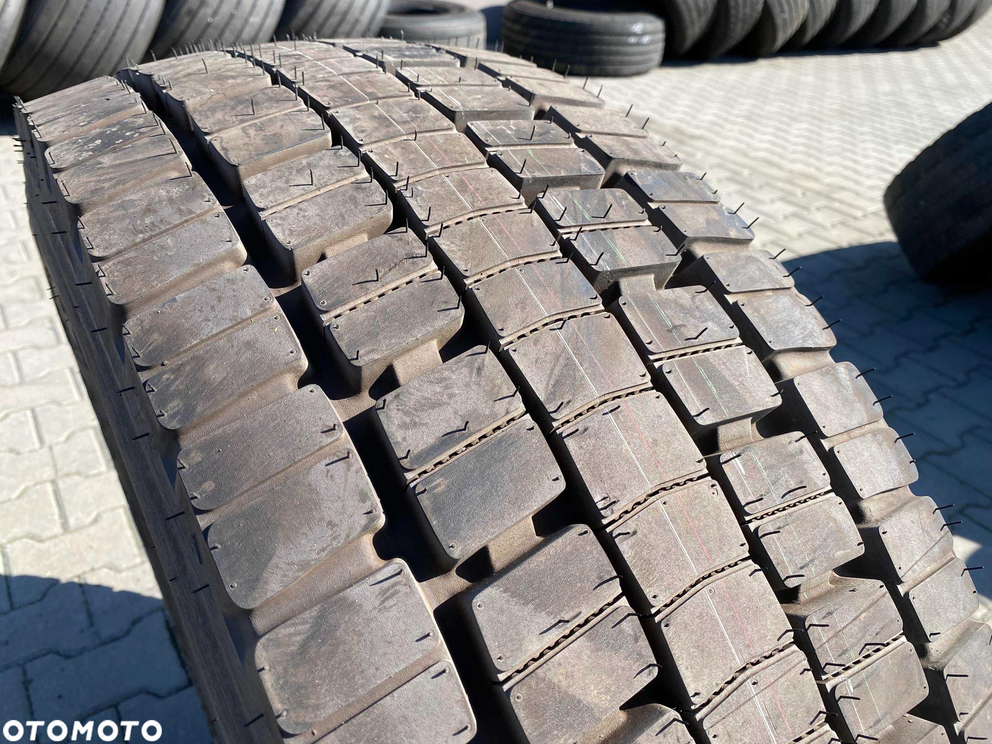 Opona 295/60R22.5 DUNLOP SP444 Napędowa 100% Bieżnika - 3