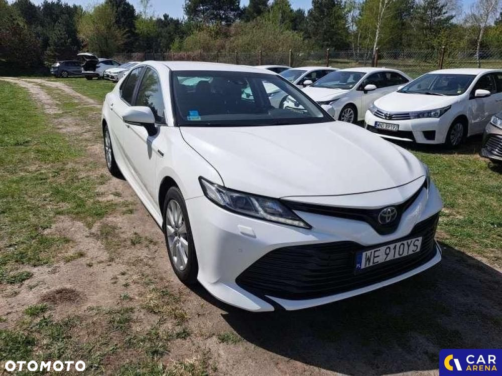 Toyota Camry - 6