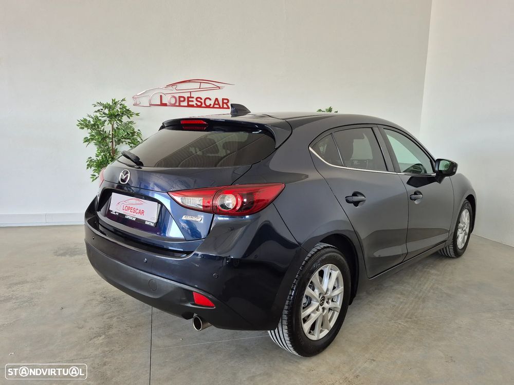 Mazda 3 1.5 Sky-G Evolve HS Navi - 3