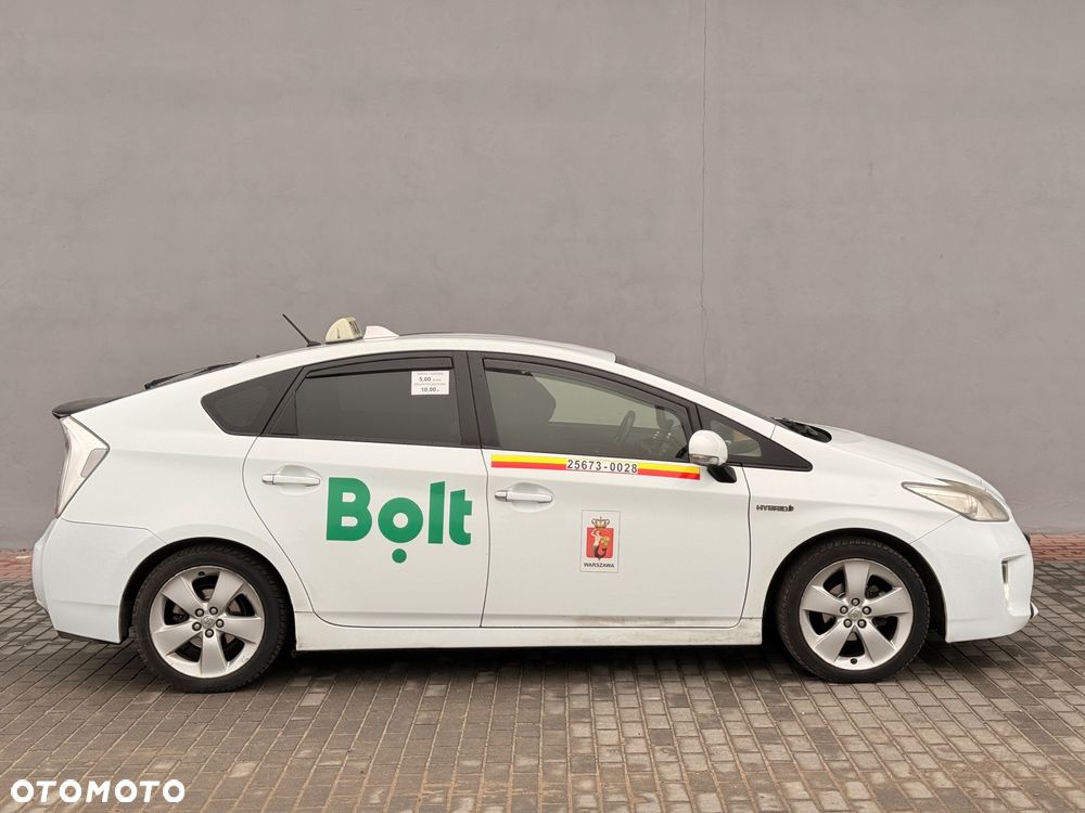 Toyota Prius (Hybrid) Comfort - 3