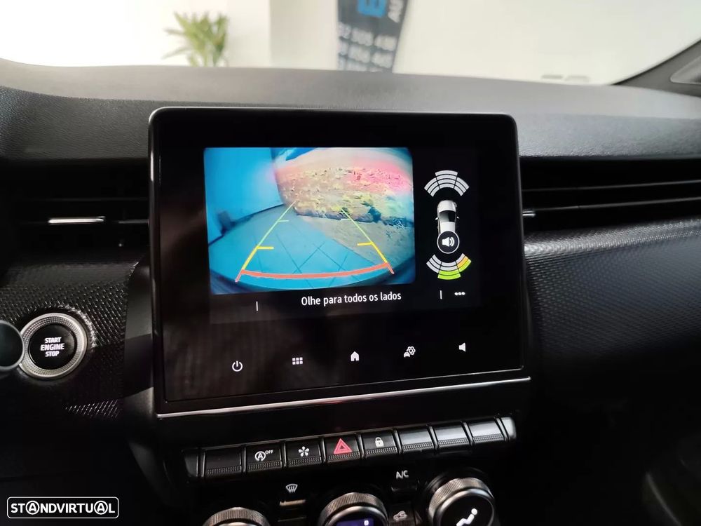 Renault Clio 1.0 TCe Exclusive - 23