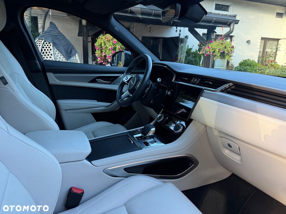 Jaguar F-Pace 2.0 i4P AWD R-Sport - 9