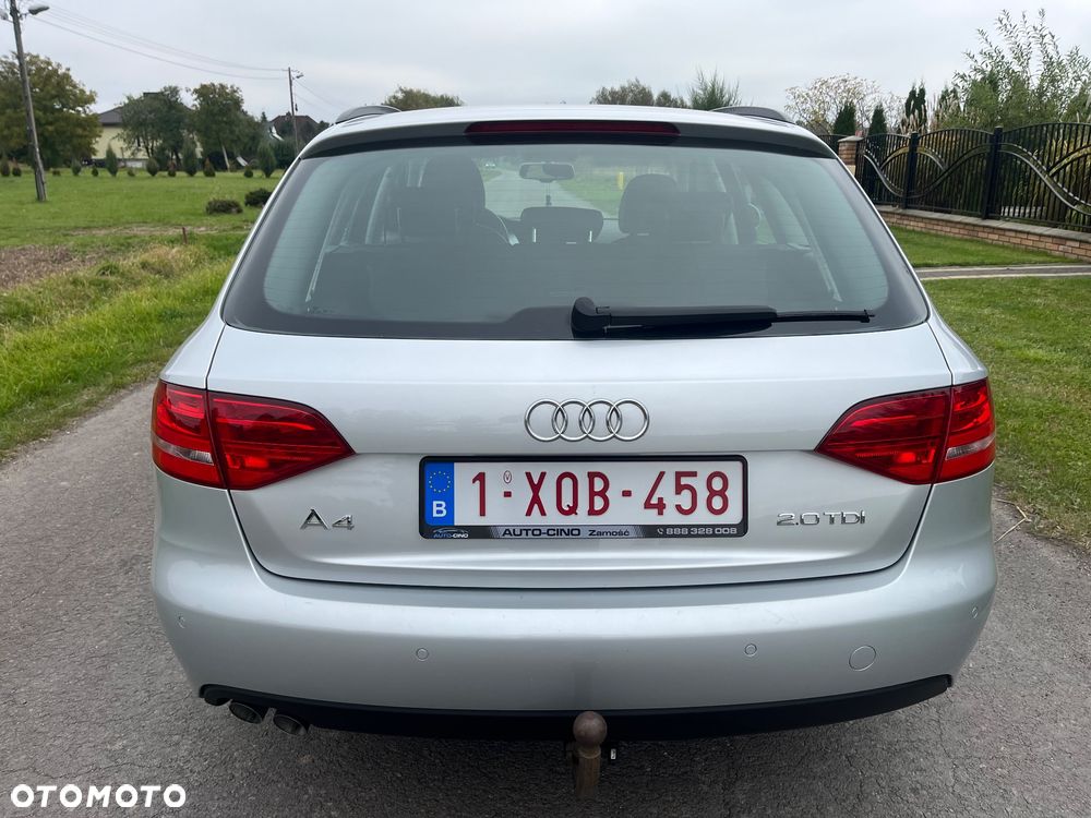 Audi A4 Avant - 9