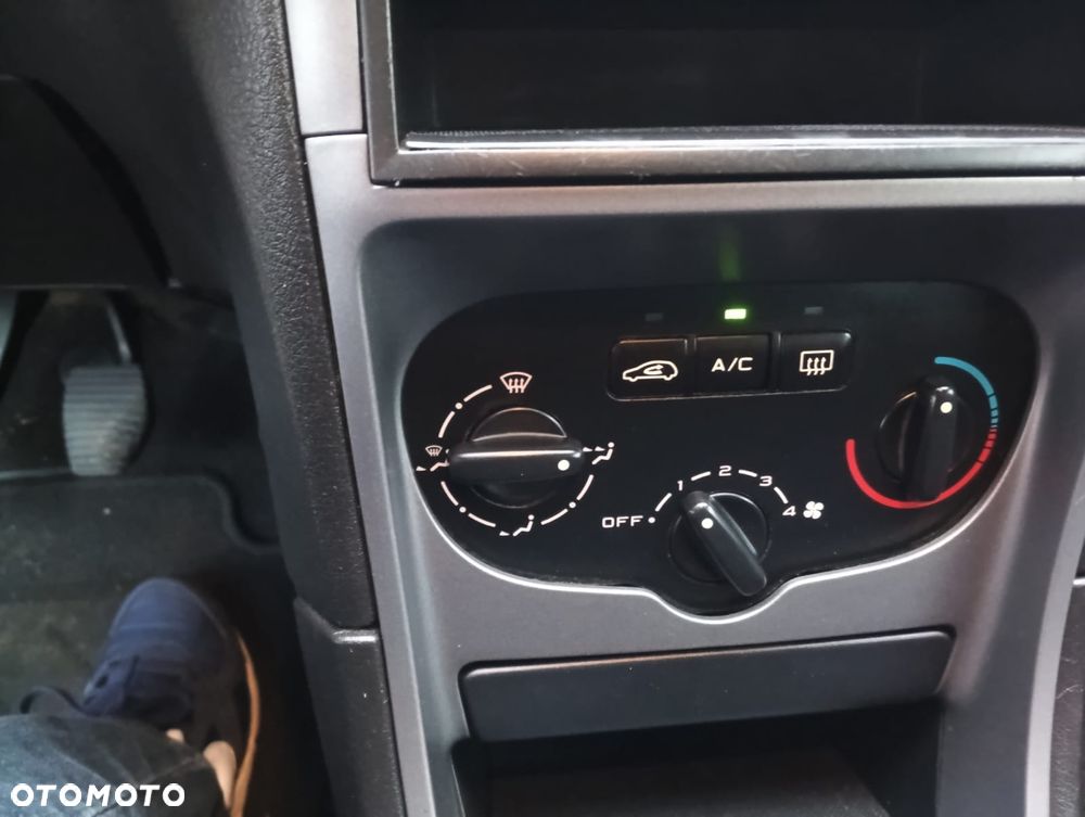 Peugeot 307 1.4 Mistral - 4