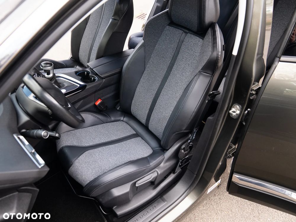 Peugeot 3008 1.2 PureTech Allure - 29