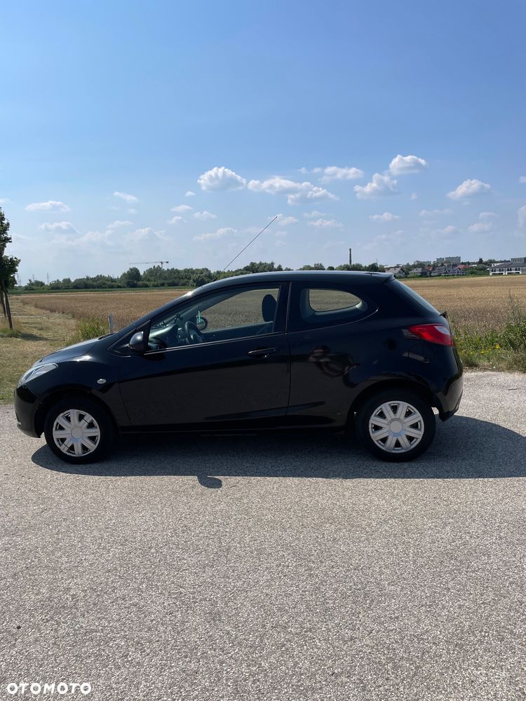 Mazda 2 - 3