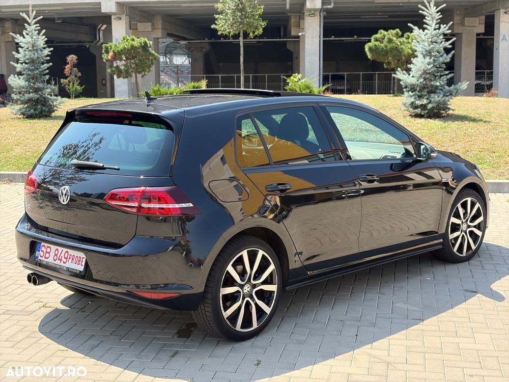 Volkswagen Golf 1.4 GTE Plug-In-Hybrid DSG - 4