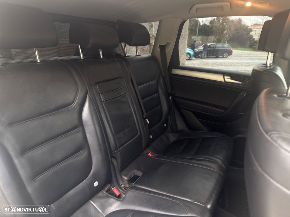 VW Touareg 3.0 TDI V6 Tiptronic - 10