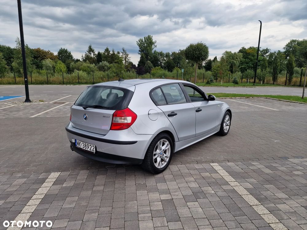 BMW Seria 1 116i - 30