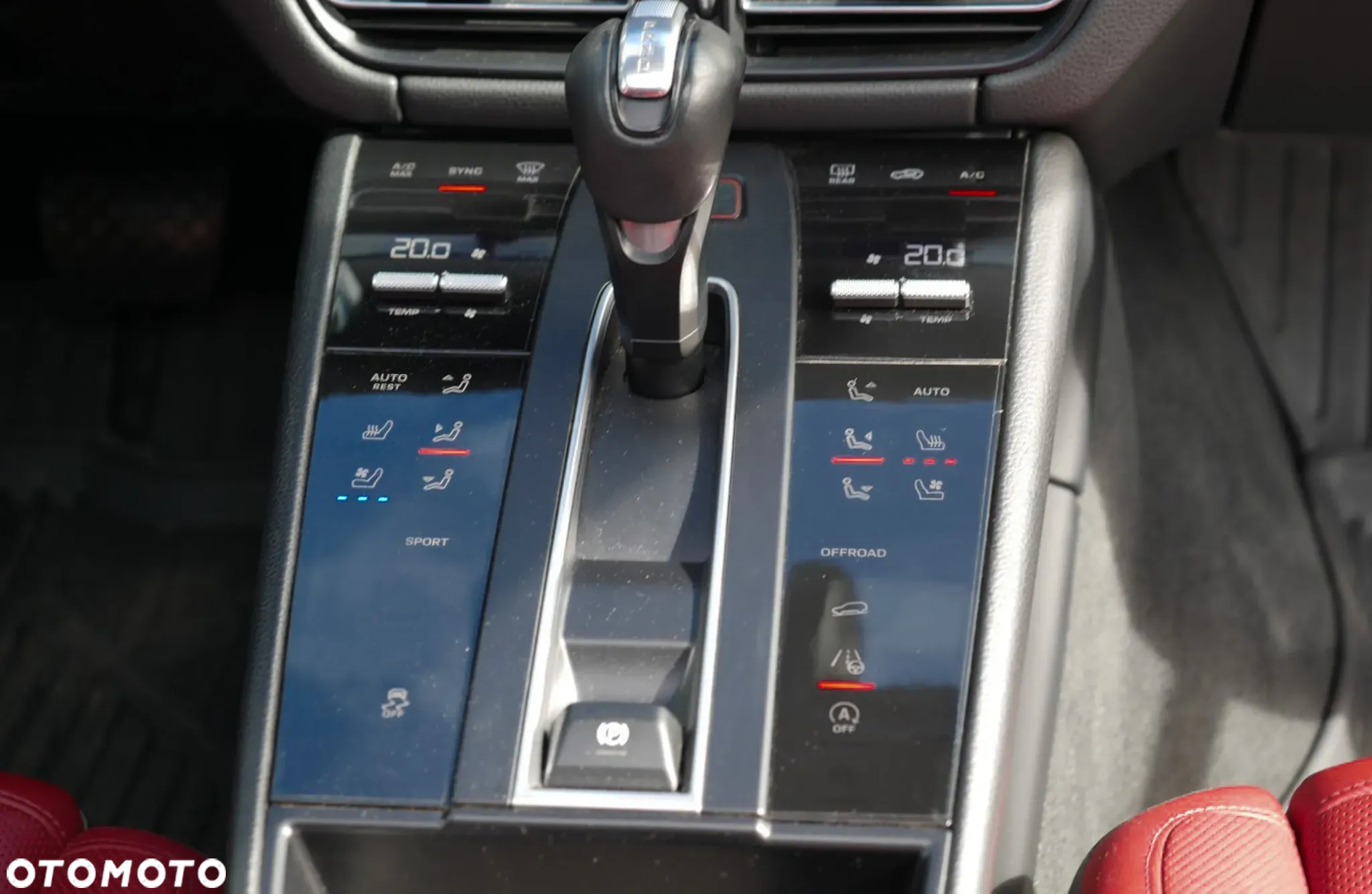 Porsche Macan - 14