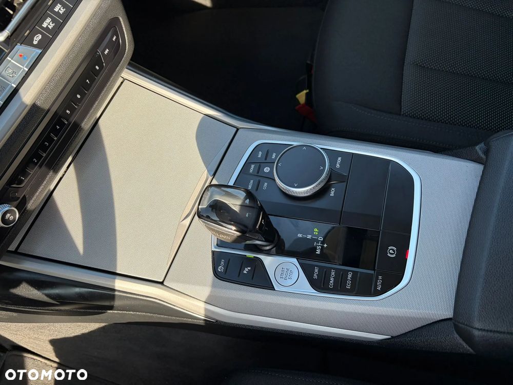 BMW Seria 3 318d Business Edition - 29