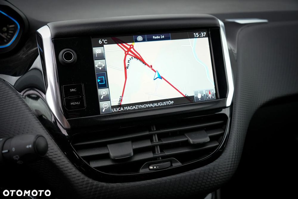 Peugeot 2008 PureTech 110 Stop&Start Allure - 22