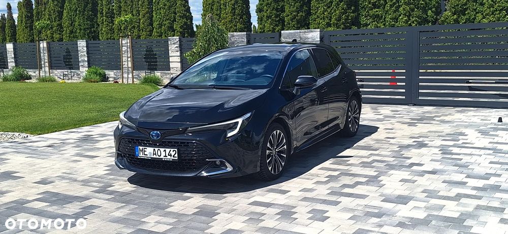 Toyota Corolla - 1