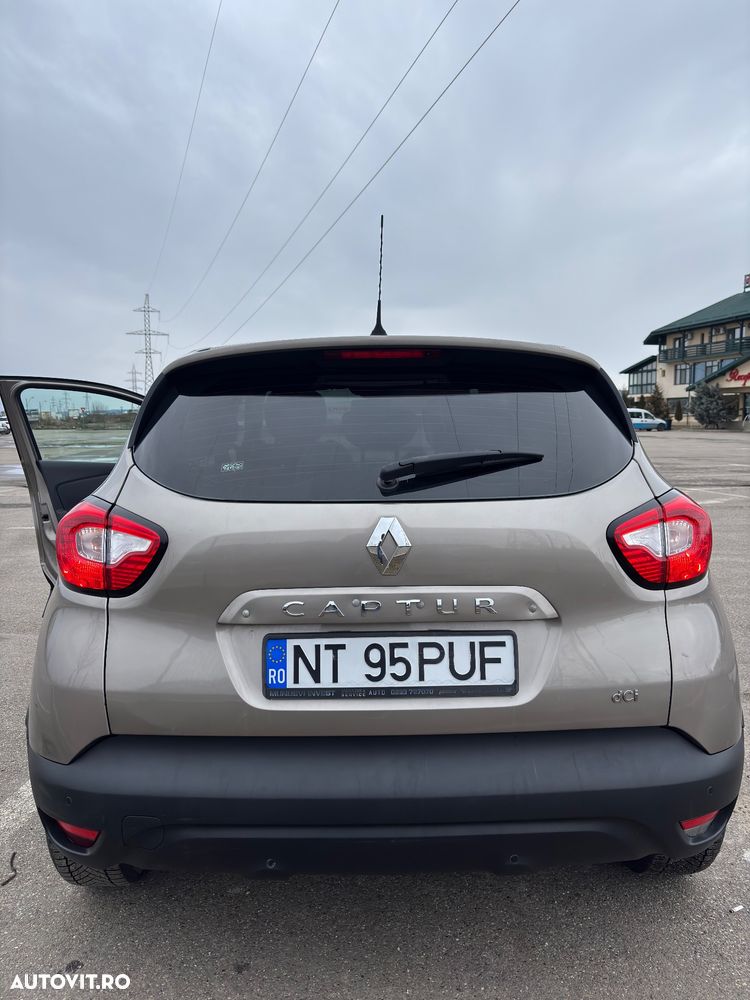 Renault Captur - 25