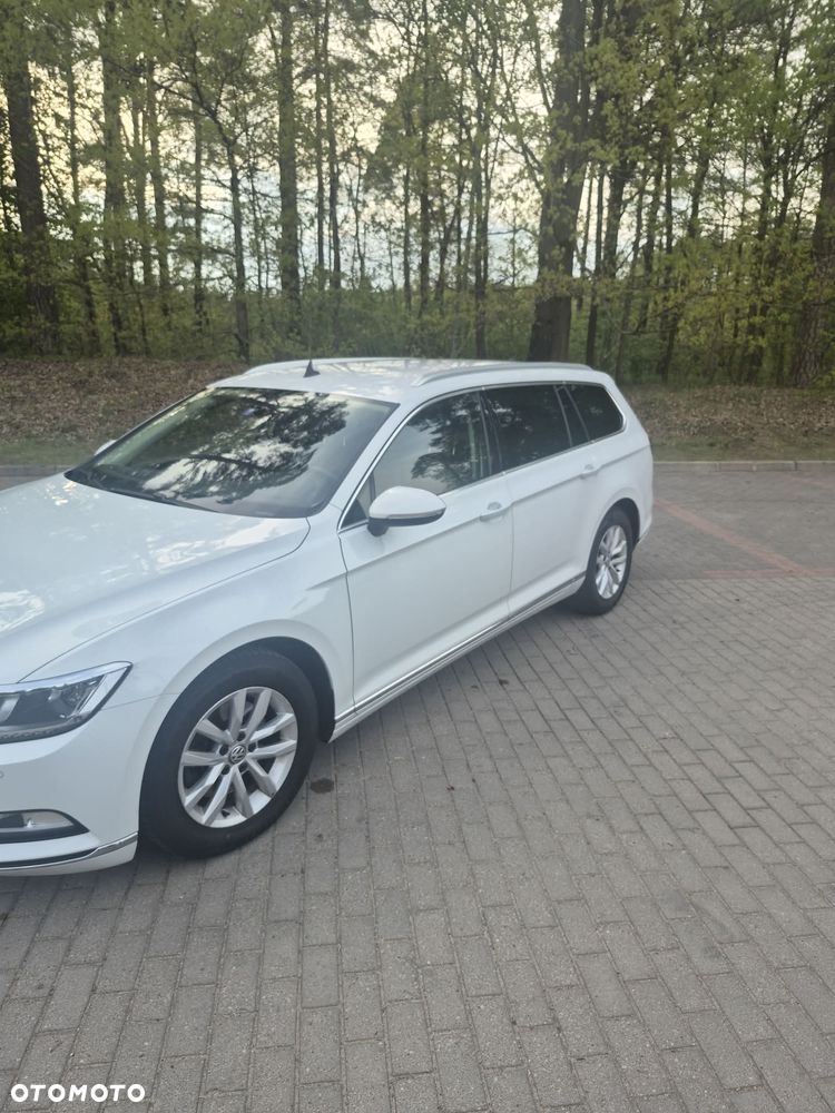 Volkswagen Passat 2.0 TDI (BlueMotion Technology) Highline - 14