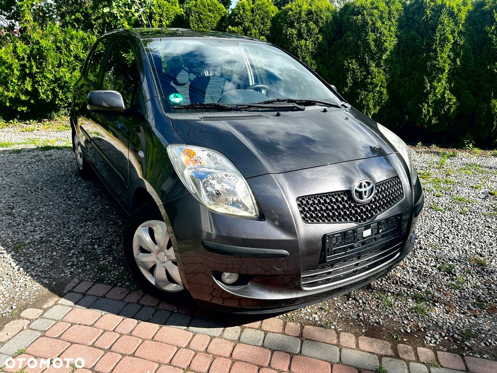 Toyota Yaris 1.3 VVT-i Executive - 3