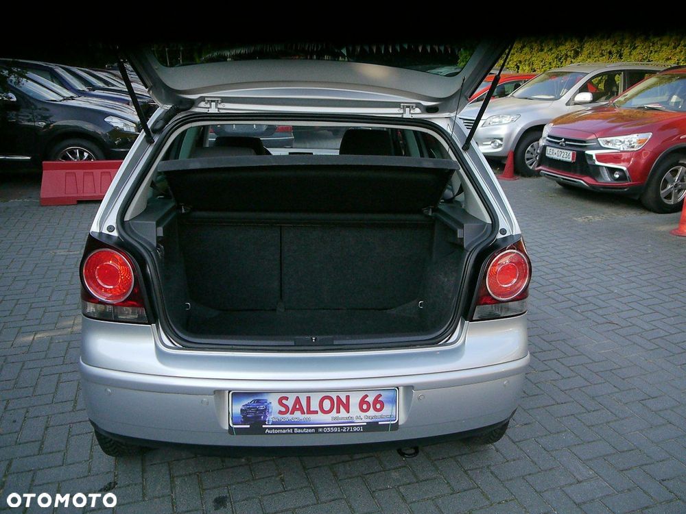 Volkswagen Polo 1.2 MATCH - 17