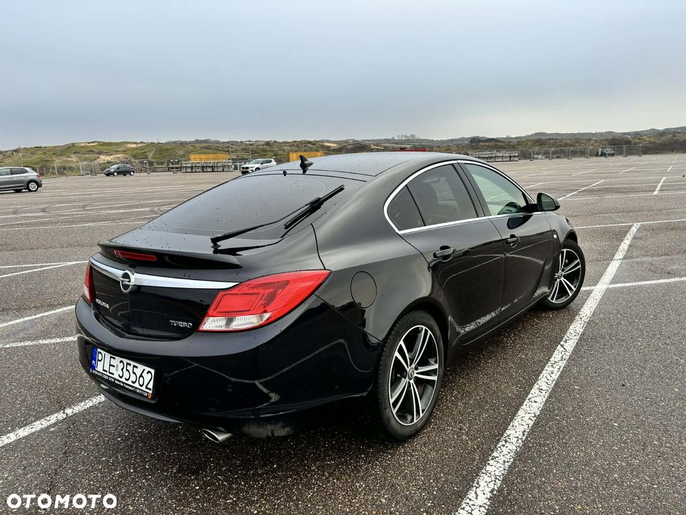 Opel Insignia 2.0 T Cosmo - 1